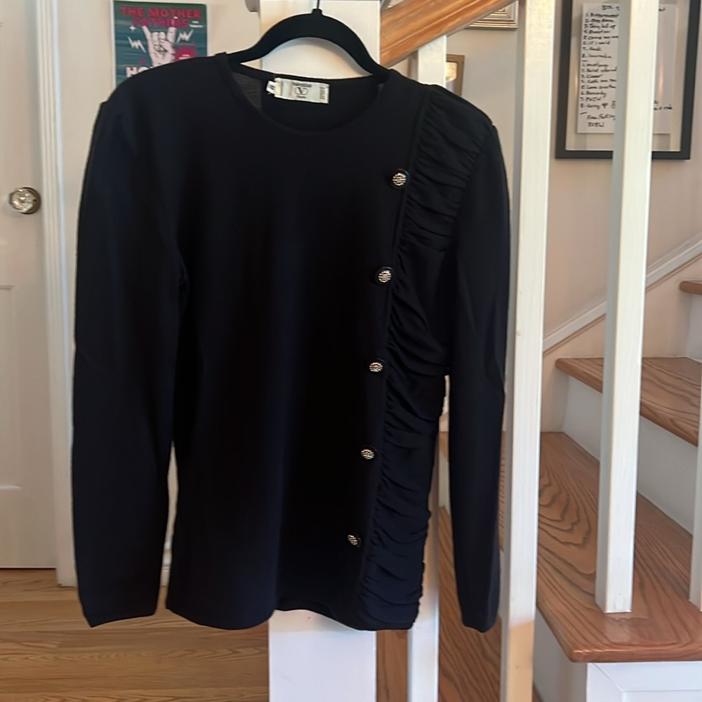 VINTAGE VALENTINO Sweater
Dramatic Pleated Design W/ Rhinestone Buttons EU 44